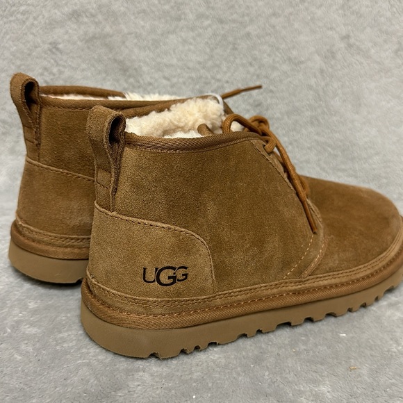 UGG Women's Neumel Fashion Boots Size 9 - Picture 5 of 8